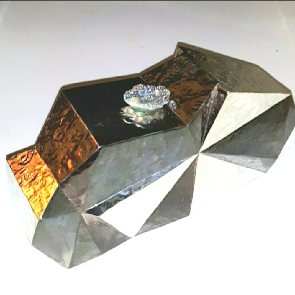 EMM KUO SILVER ES VEDRA SILVER OYSTER LUXURY BAG